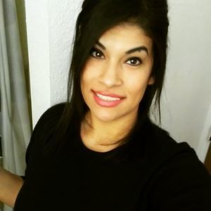 Meet your Posher, Claudia